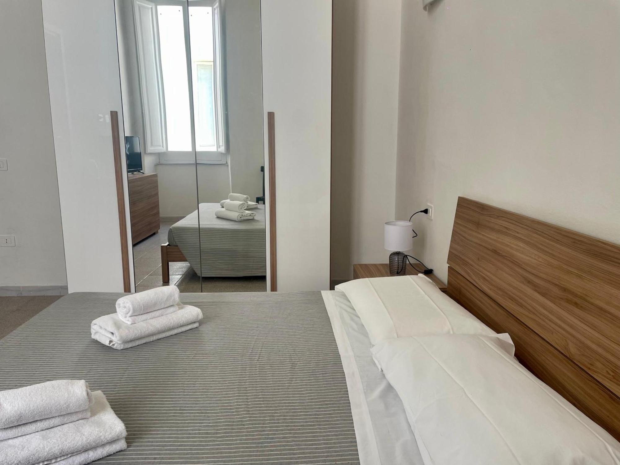 קליארי Onlyrooms V - Central & Train Station מראה חיצוני תמונה