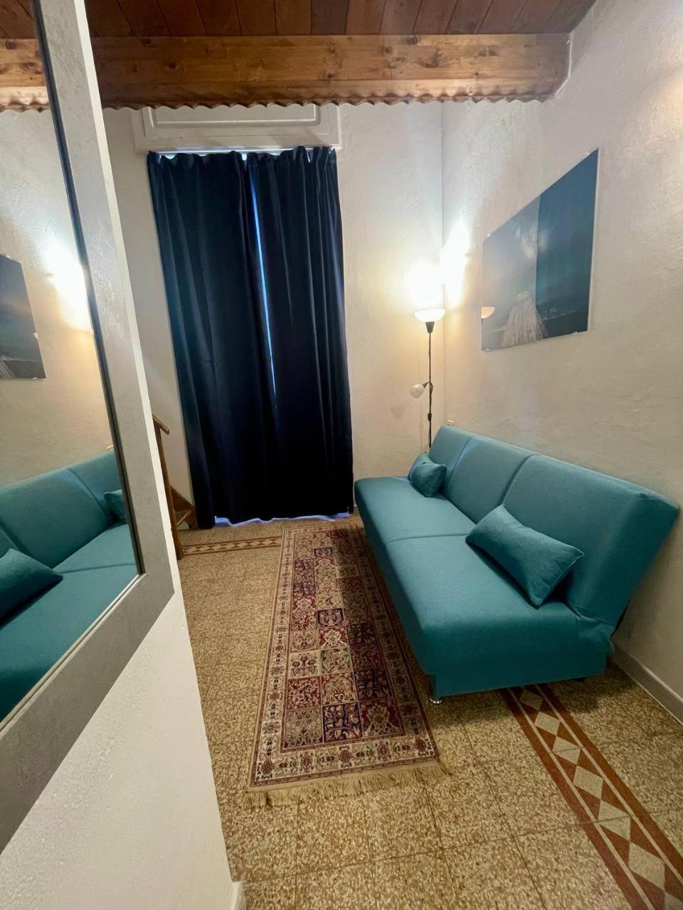 קליארי Onlyrooms V - Central & Train Station חדר תמונה